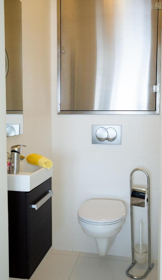 Sunshine Apartman With Free Parking Győr Extérieur photo